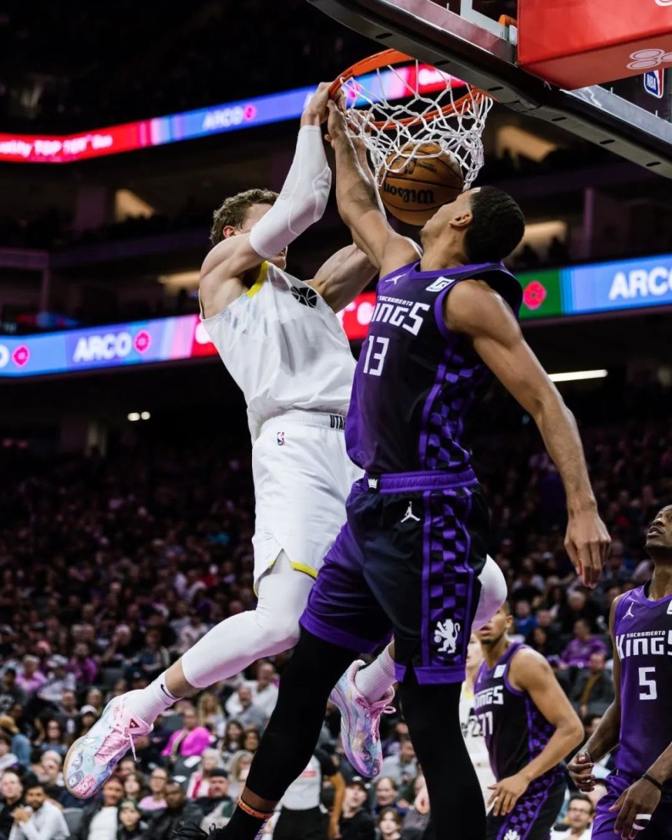 芬兰, 了金钱, 以一己之力