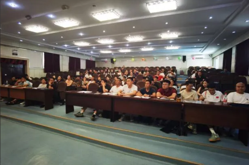 年东营市田, 培训班开班 年东营市田, 培训班开班