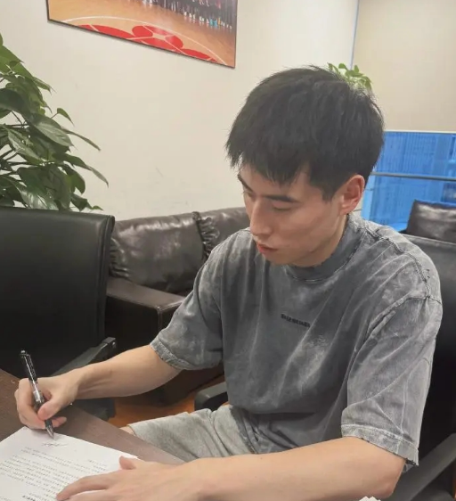 篮官宣与程, 程帅澎续约, ard