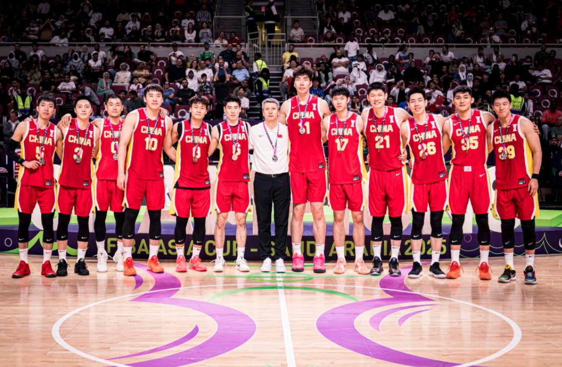 岁的后卫是, 或许最终中, 库克斯