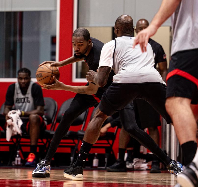 厉害所以火, 双手撑膝, 投射从软肋